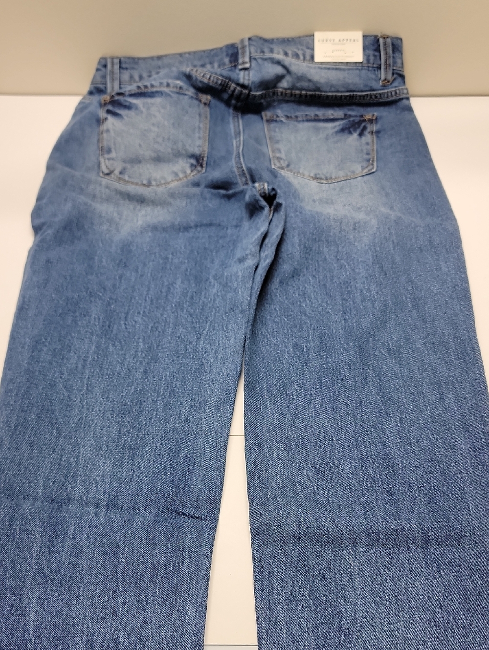 CURVE APPEAL NWT CUFFED HEM EASY FIT JEANS SIZE 4 / 27 - Picture 12 of 16